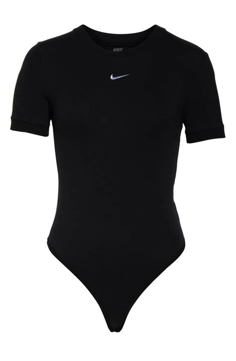 nike bodywarmer voetbal|nike long sleeve bodysuit.